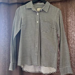 Marine layer button down in grey and white stripe